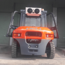 Cấu hình có option thêm cabin kín điều hòa làm việc trong môi trường cần bảo vệ an toàn
