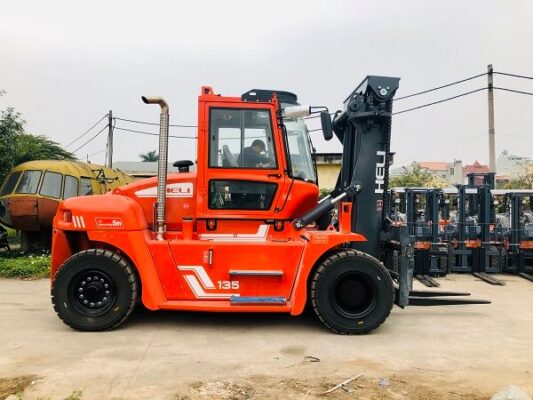 Bình Minh độc quyền phân phối xe nâng 13.5 tấn Heli chính hãng