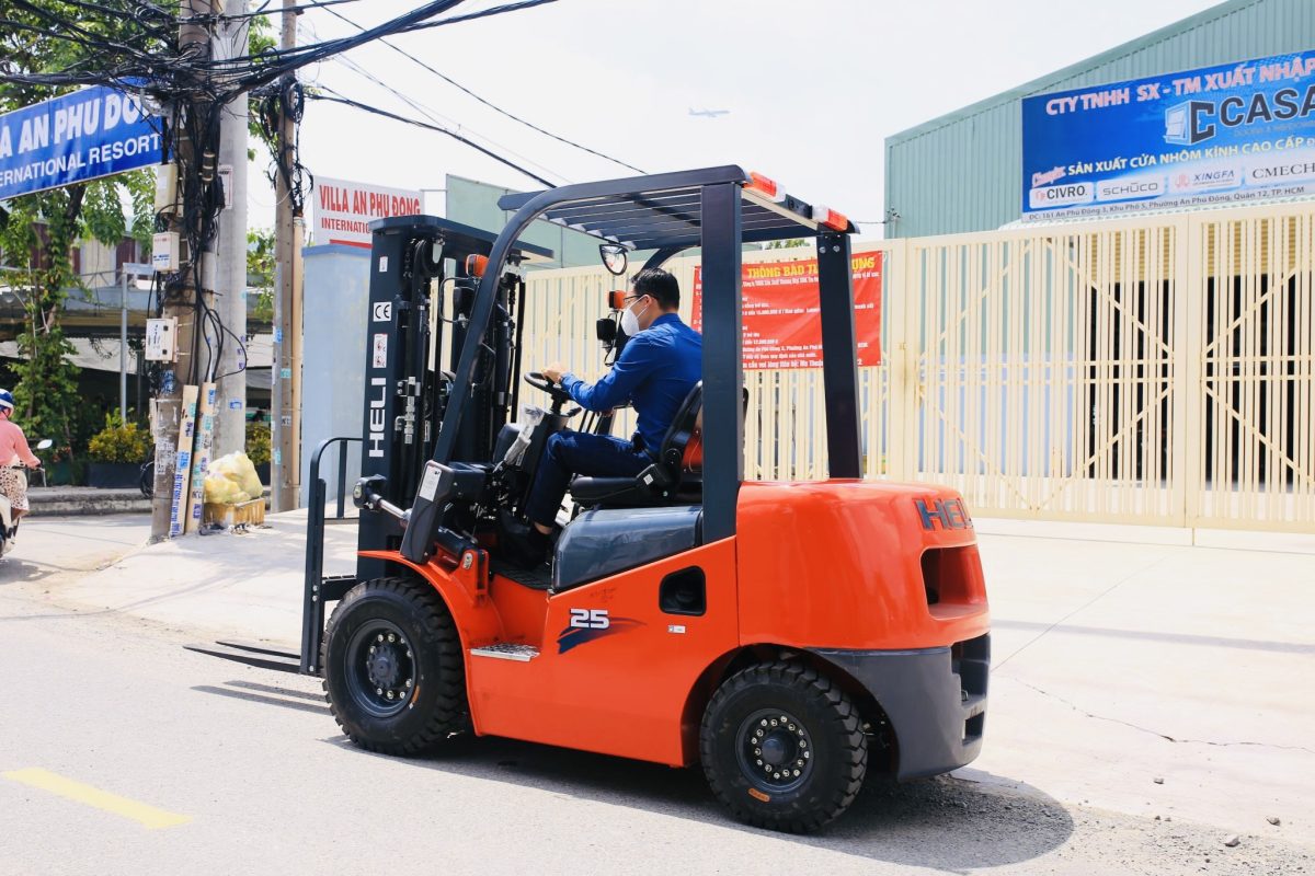 Bình Minh độc quyền phân phối xe nâng Heli tại Việt Nam