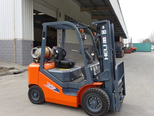Bình Minh phân phối xe nâng xăng/gas chính hãng
