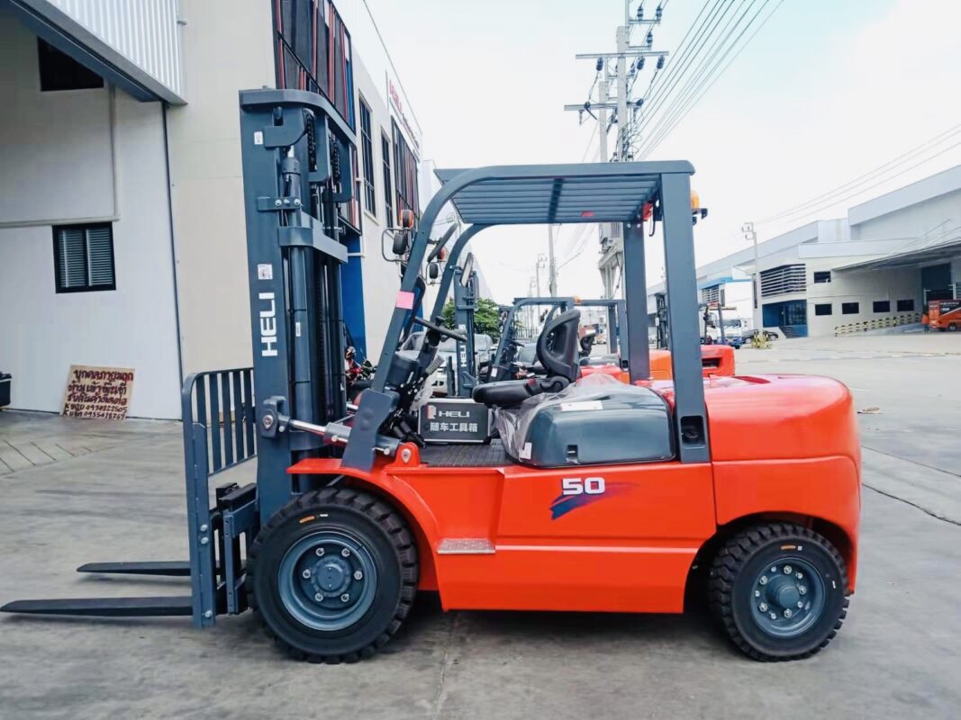 Cấu hình xe nâng dầu 5 tấn Heli cơ bản
