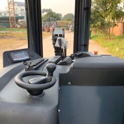 Vô lăng xe nâng reach truck đứng lái 1.8 tấn heli