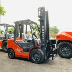 Xe nâng càng gật gù Heli làm việc hiệu suất cao