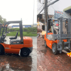 Xe nâng kẹp phuy loại cơ khí