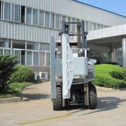 Tổng thể xe nâng lắp bộ kẹp lốp