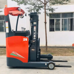 Xe nâng reach truck đứng lái 2.5 tấn heli cấu hình tiêu chuẩn