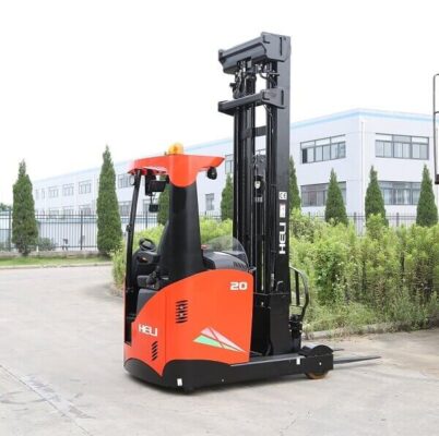 Xe nâng reach truck ngồi lái 2 tấn khung nâng 9 mét